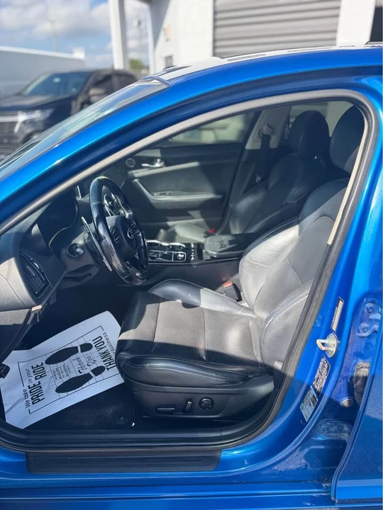2019 Kia Stinger - Image 7 of 11