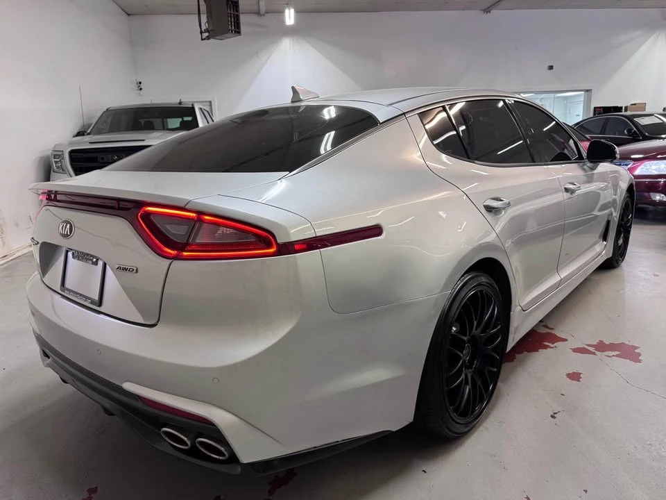 2019 Kia Stinger - Image 3 of 20