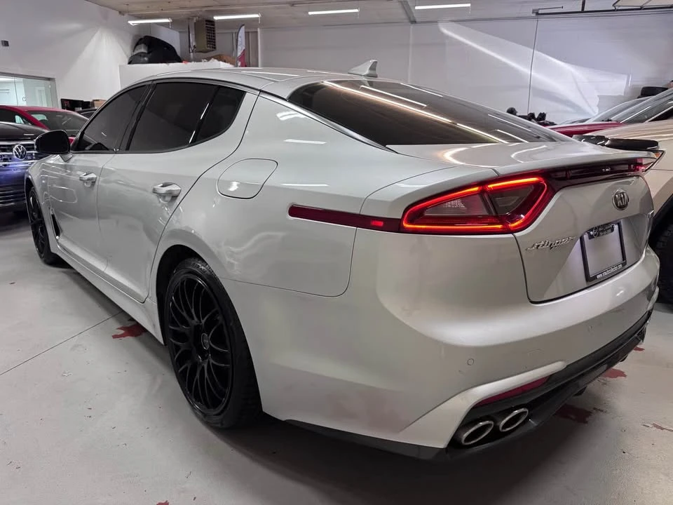 2019 Kia Stinger - Image 5 of 20