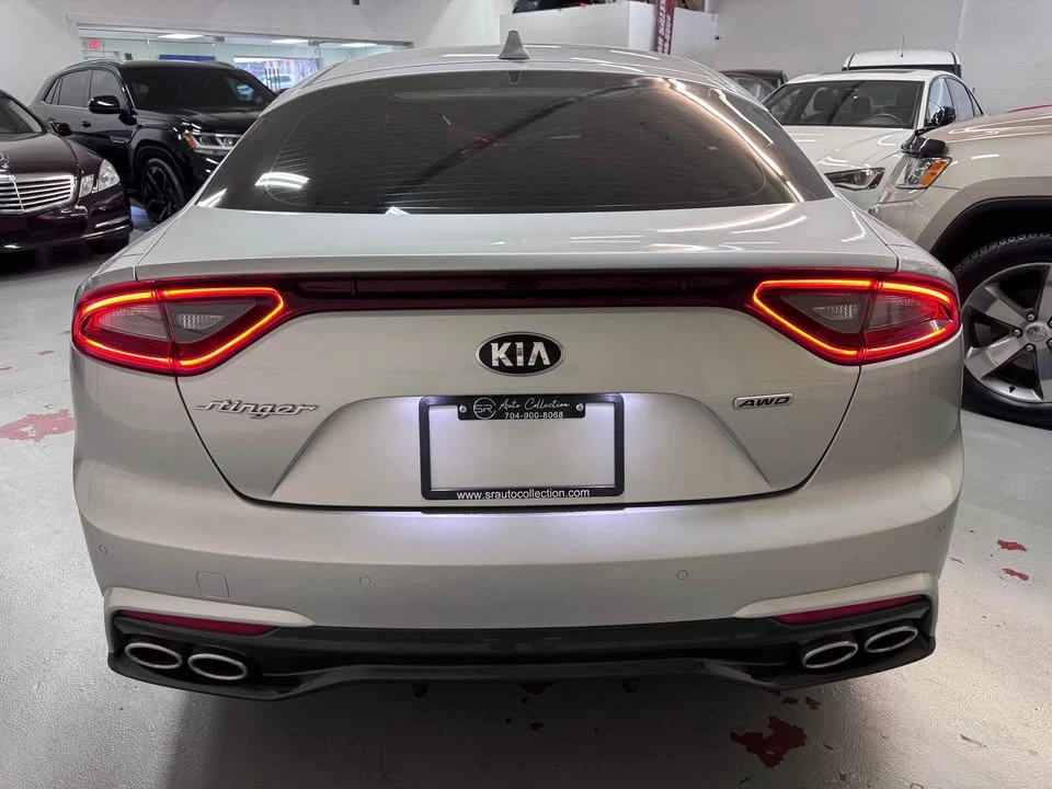 2019 Kia Stinger - Image 4 of 20
