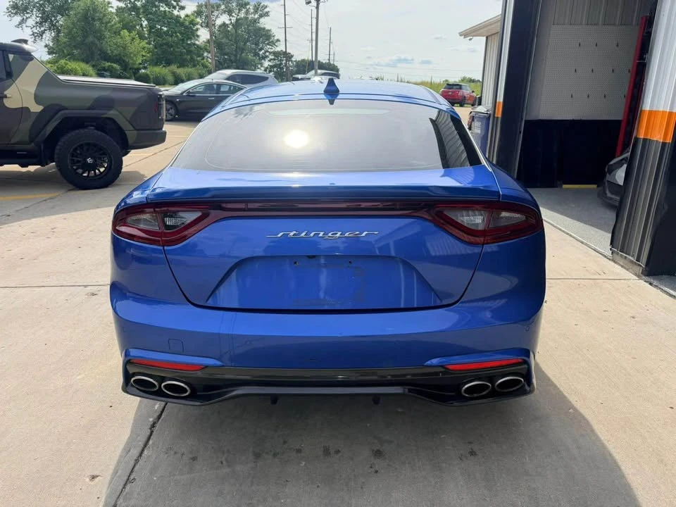 2019 Kia Stinger - Image 8 of 16
