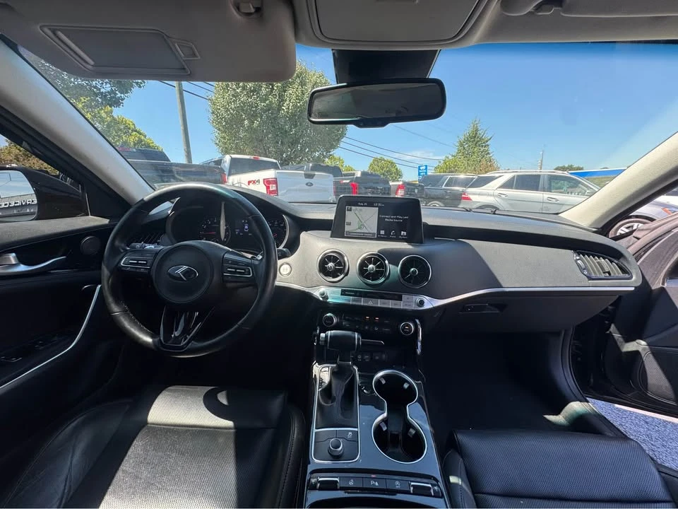 2019 Kia Stinger - Image 15 of 19
