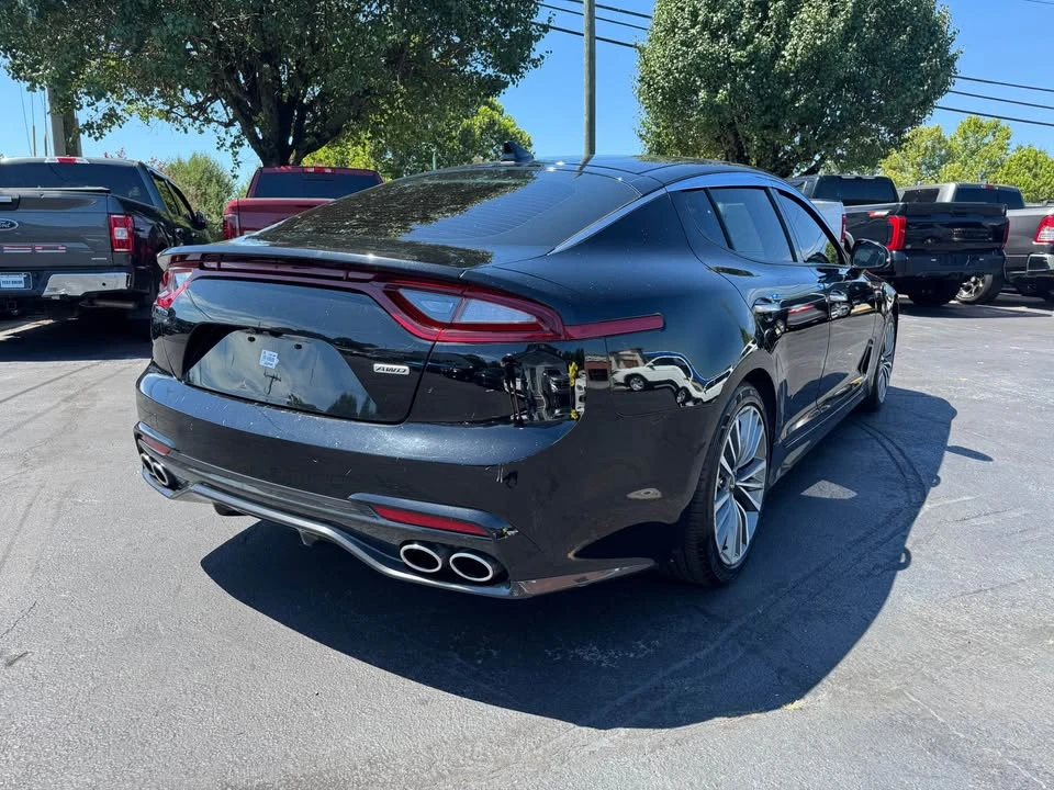 2019 Kia Stinger - Image 7 of 19