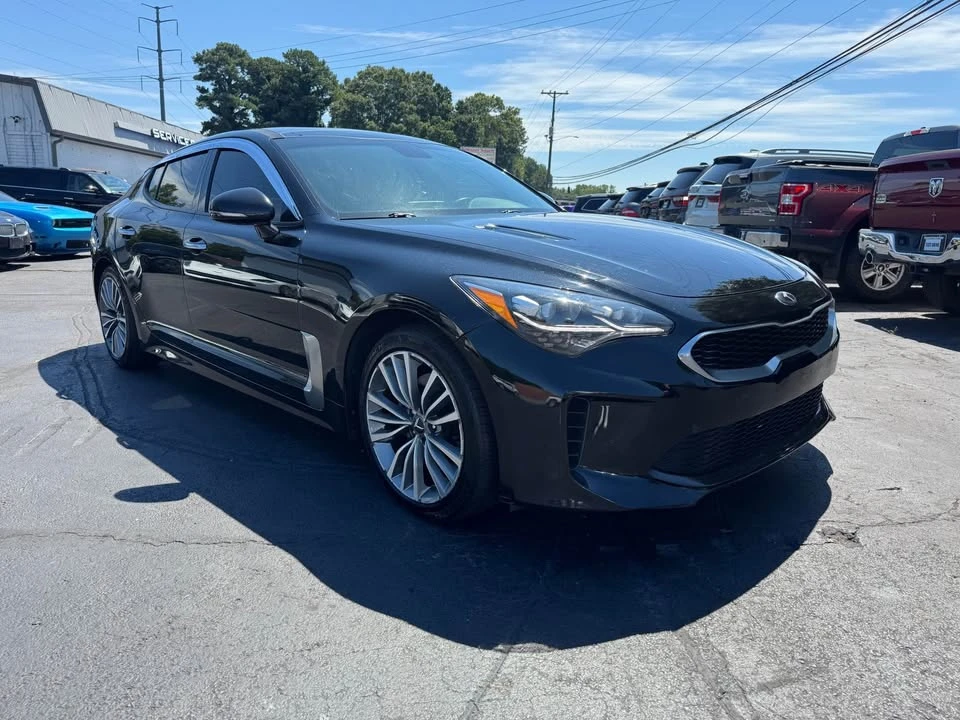 2019 Kia Stinger - Image 9 of 19