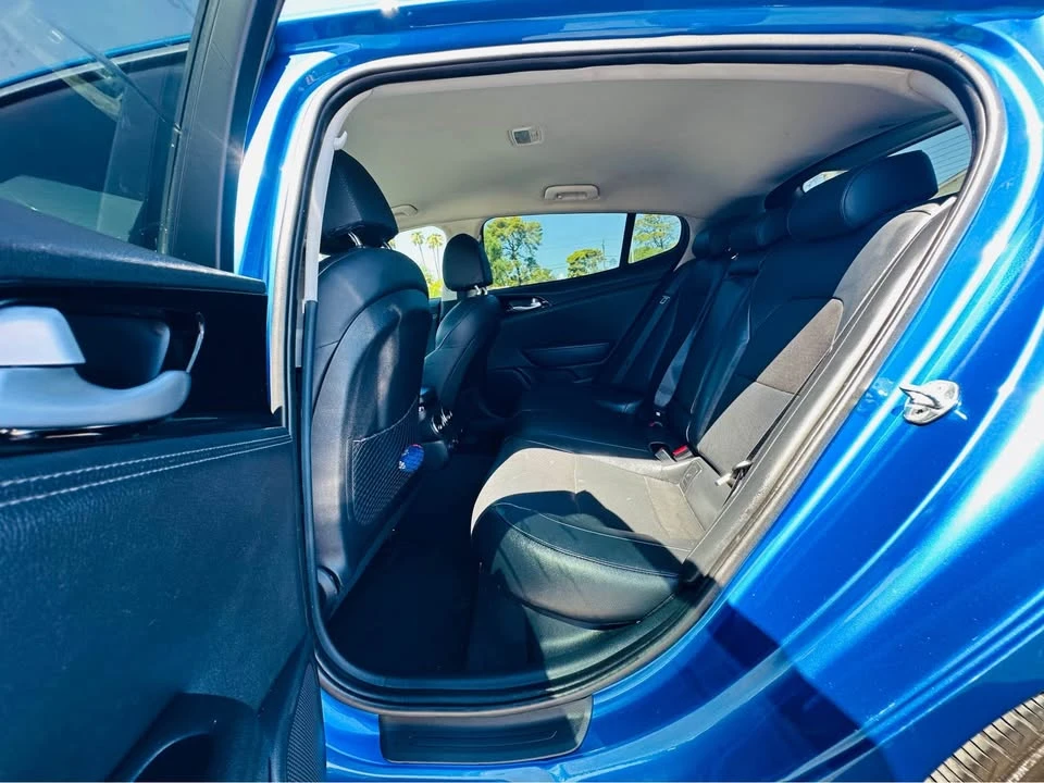 2019 Kia Stinger - Image 7 of 8