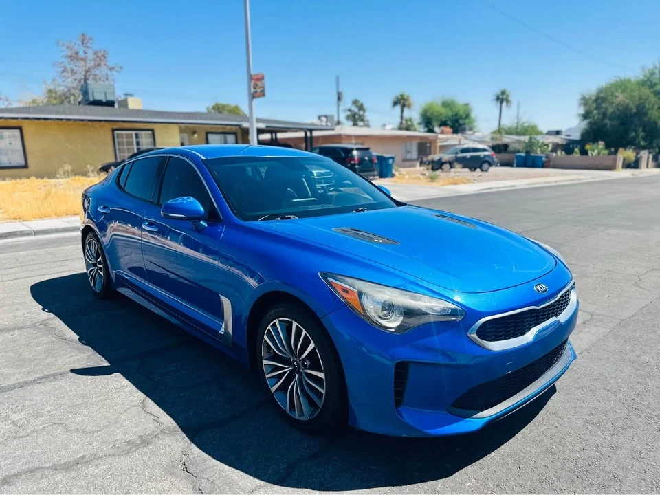 2019 Kia Stinger - Image 2 of 8