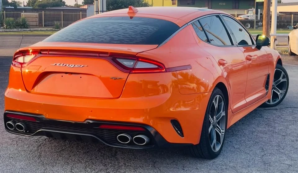 2019 Kia Stinger - Image 2 of 8