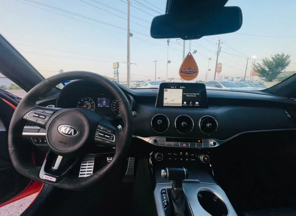 2019 Kia Stinger - Image 6 of 8