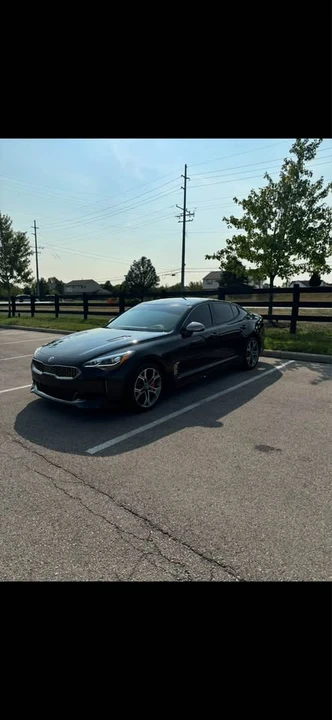 2019 Kia Stinger - Image 2 of 6