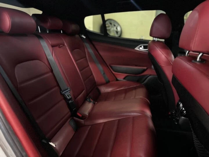 2019 Kia Stinger - Image 18 of 18