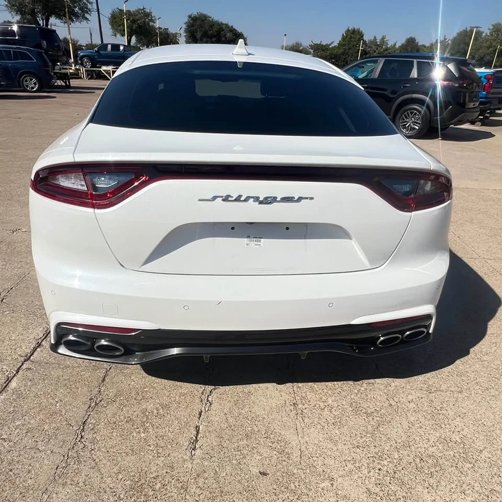 2019 Kia Stinger - Image 5 of 16