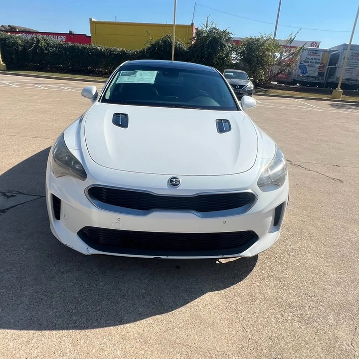 2019 Kia Stinger - Image 2 of 16