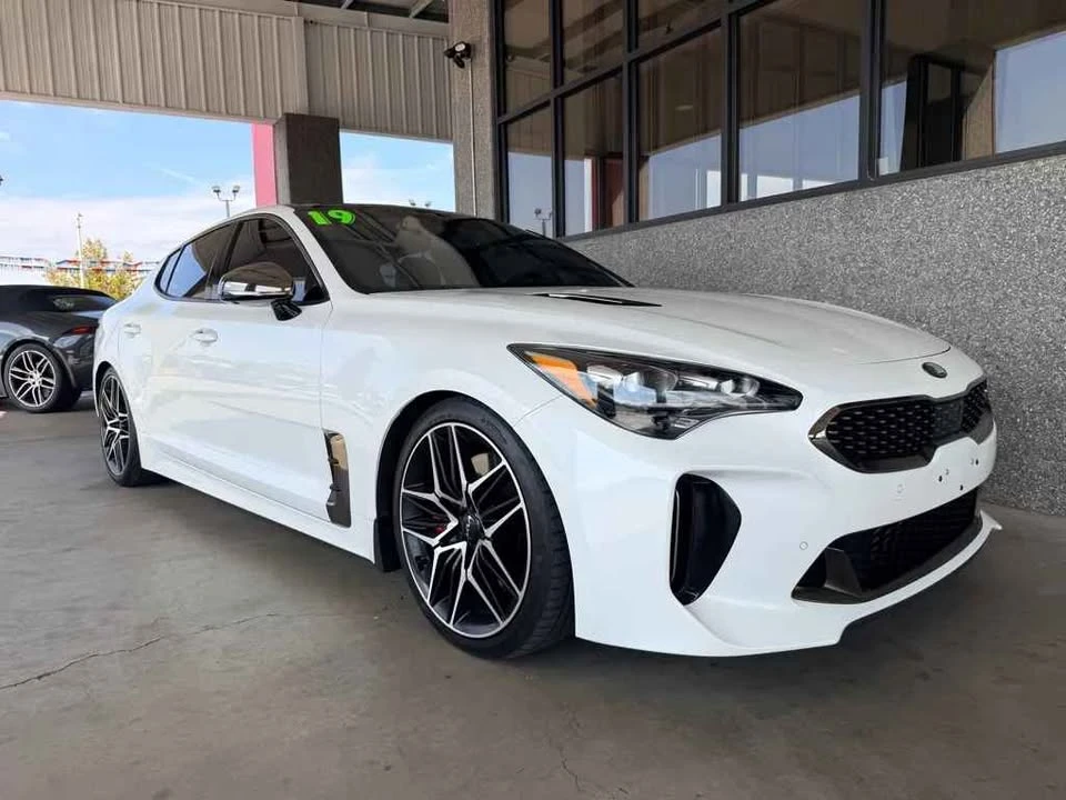 2019 Kia Stinger - Image 3 of 10