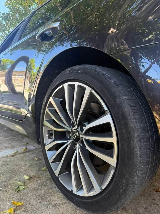2019 Kia Stinger - Image 3 of 7