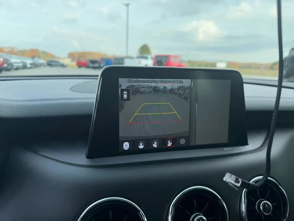 2019 Kia Stinger - Image 11 of 20