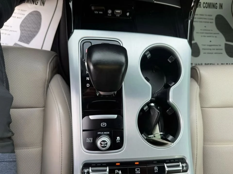 2019 Kia Stinger - Image 13 of 20