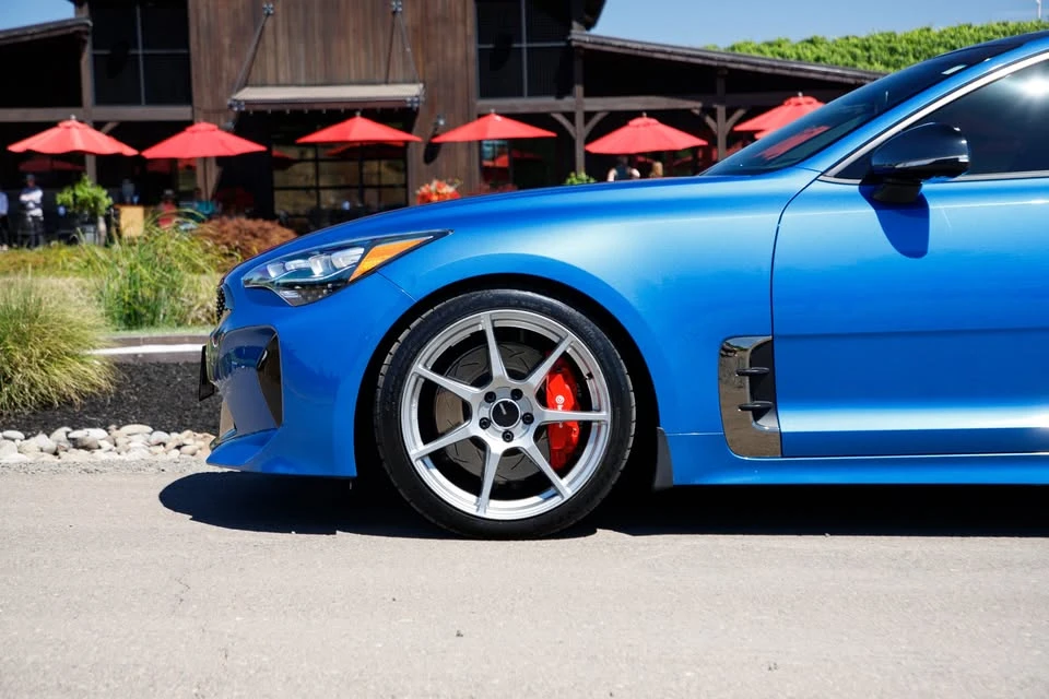 2019 Kia Stinger - Image 8 of 12