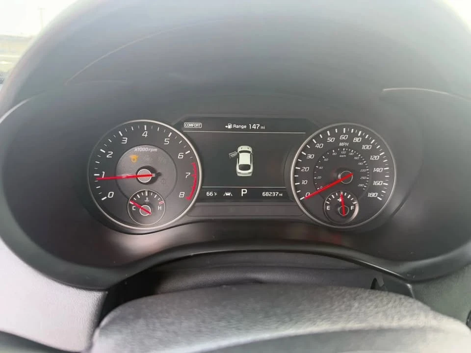 2019 Kia Stinger - Image 9 of 20