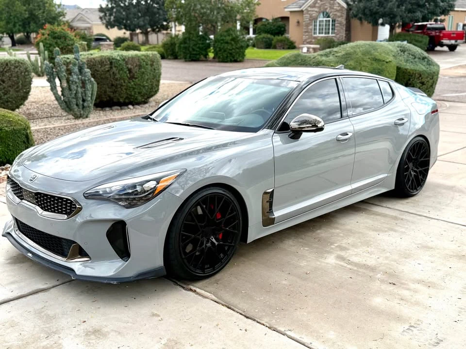 2019 Kia Stinger - Image 4 of 10