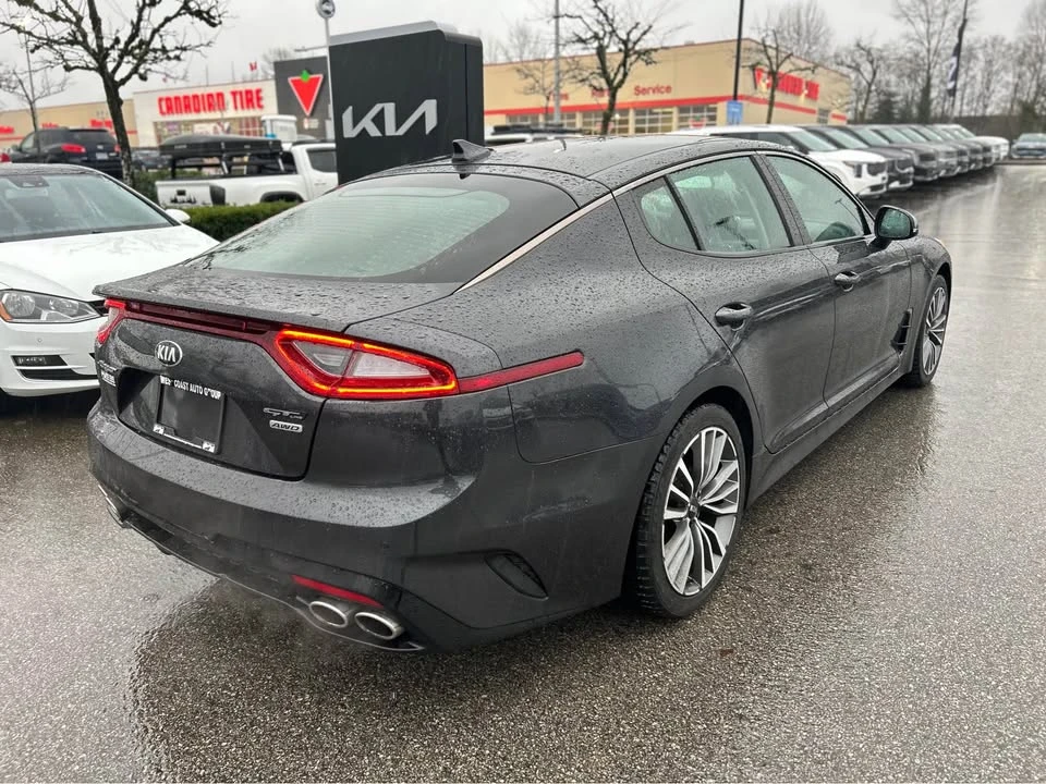 2019 Kia Stinger - Image 2 of 12