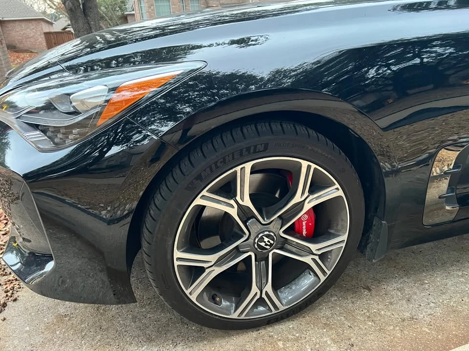 2019 Kia Stinger - Image 9 of 20
