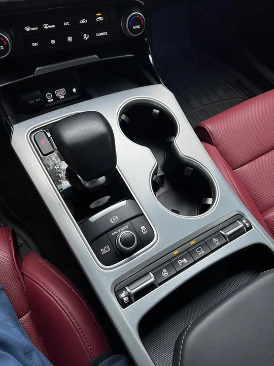 2019 Kia Stinger - Image 7 of 20