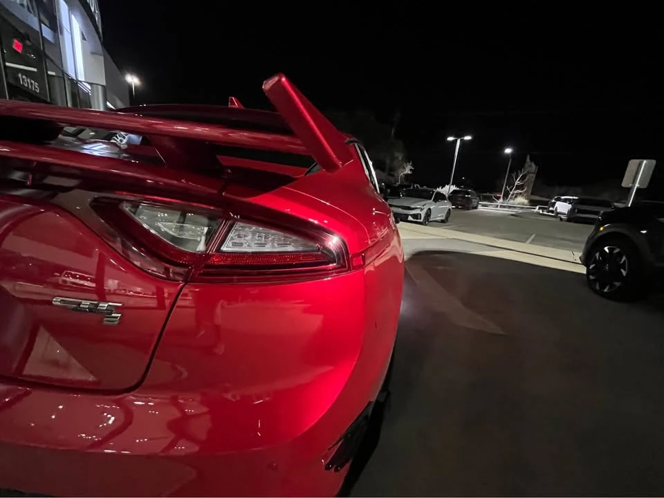 2019 Kia Stinger - Image 8 of 9