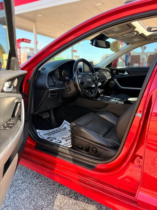 2019 Kia Stinger - Image 12 of 16