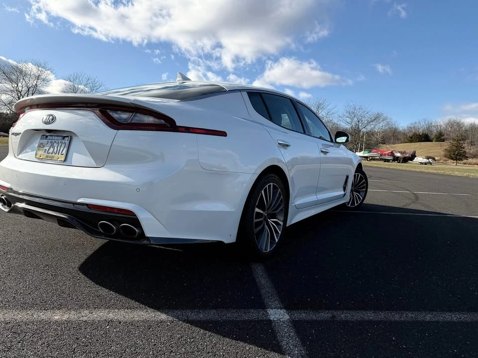 2019 Kia Stinger - Image 12 of 13
