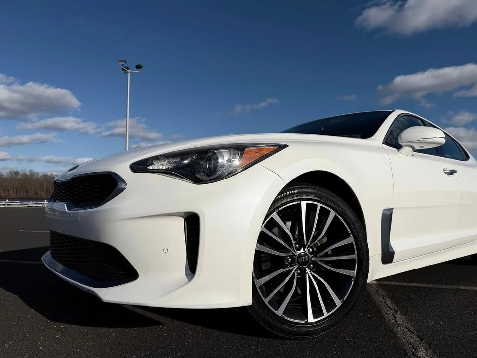 2019 Kia Stinger - Image 4 of 13