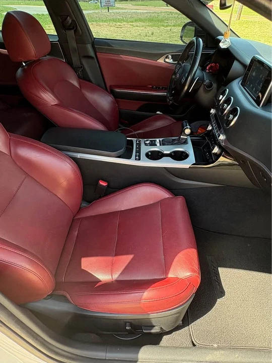 2019 Kia Stinger - Image 6 of 12