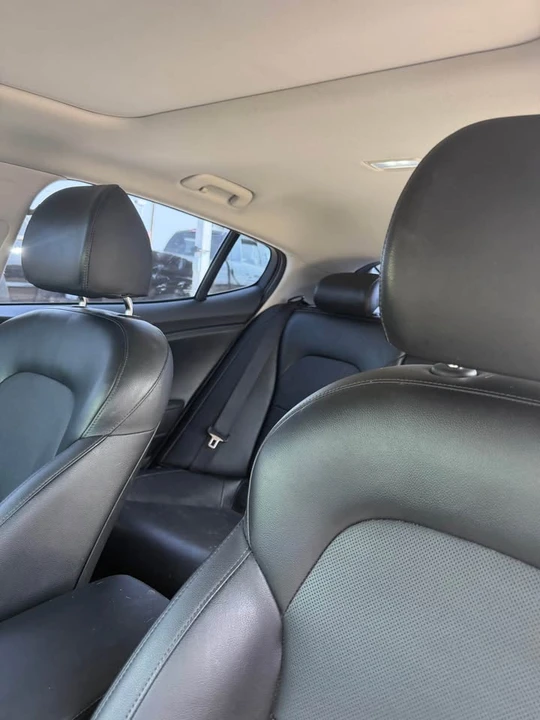 2019 Kia Stinger - Image 3 of 11
