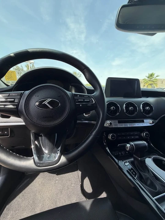 2019 Kia Stinger - Image 6 of 11
