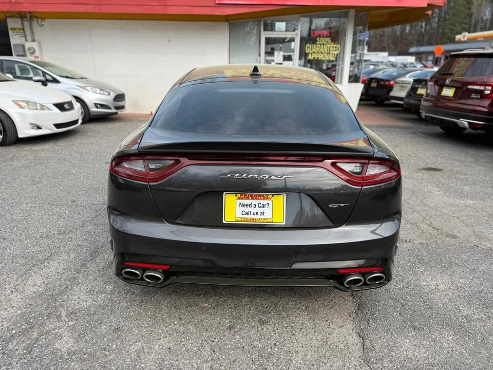 2019 Kia Stinger - Image 8 of 10