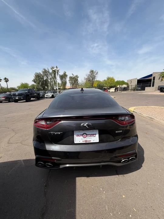 2019 Kia Stinger - Image 10 of 11