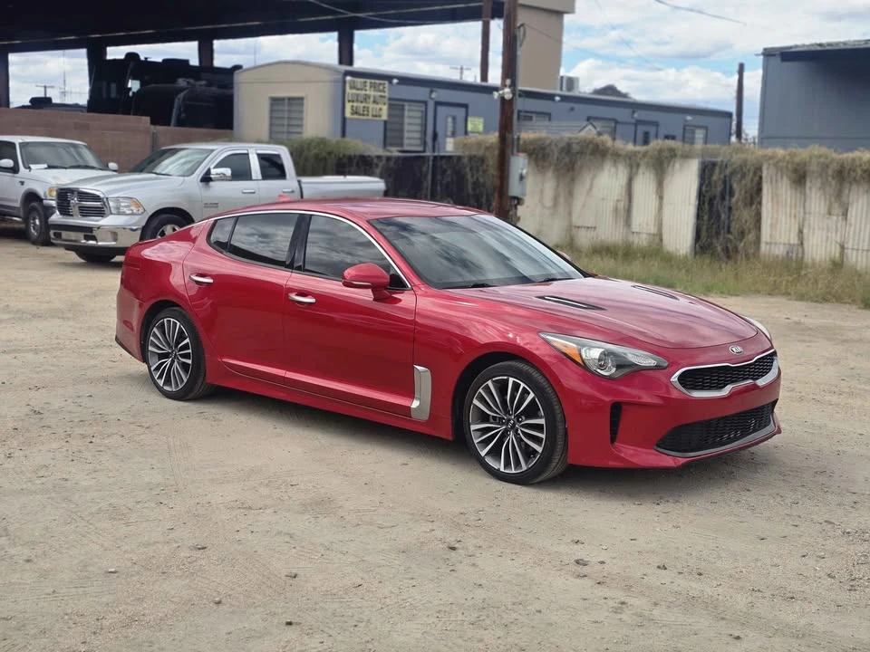 2019 Kia Stinger - Image 4 of 17