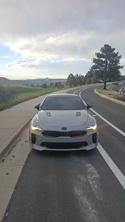 2019 Kia Stinger - Image 9 of 10
