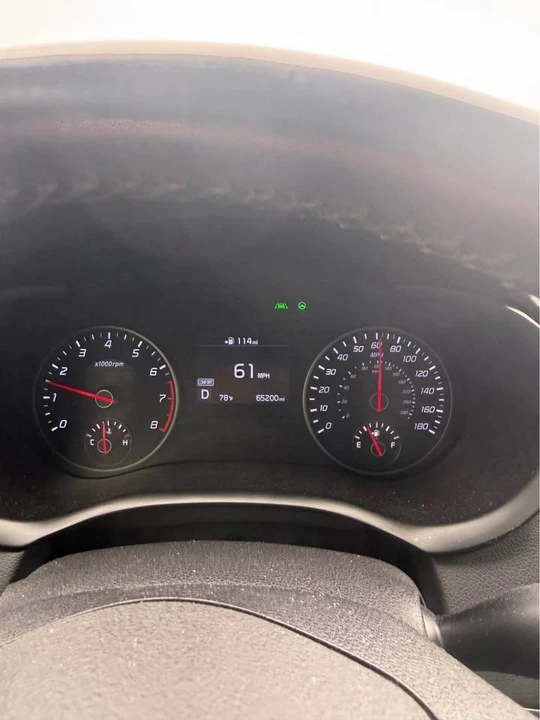 2019 Kia Stinger - Image 9 of 12