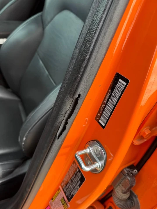 2019 Kia Stinger - Image 14 of 16
