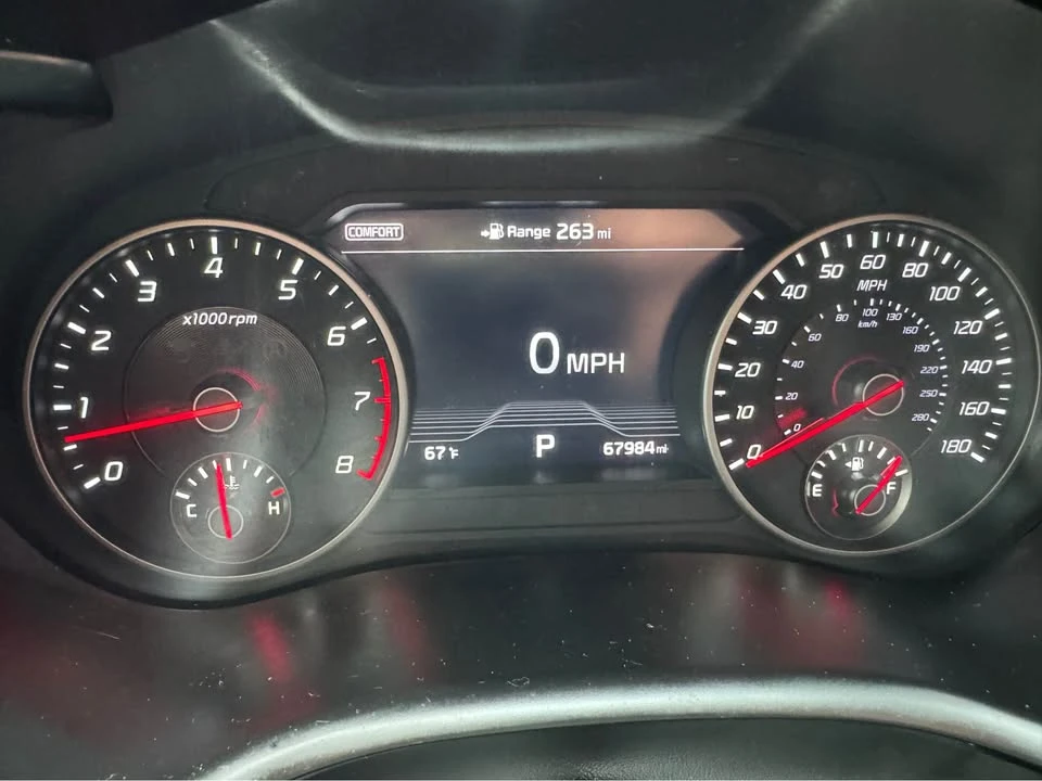 2019 Kia Stinger - Image 12 of 16
