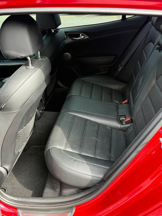2019 Kia Stinger - Image 12 of 20