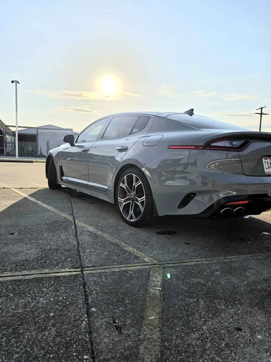 2019 Kia Stinger - Image 6 of 17
