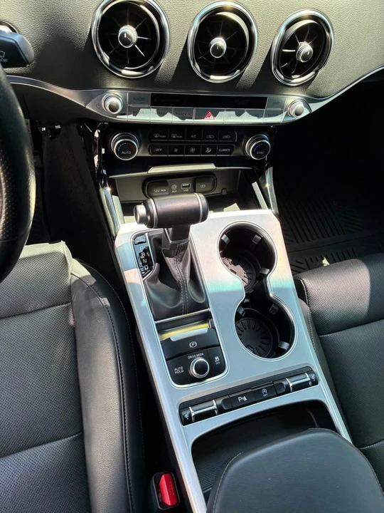 2019 Kia Stinger - Image 13 of 13