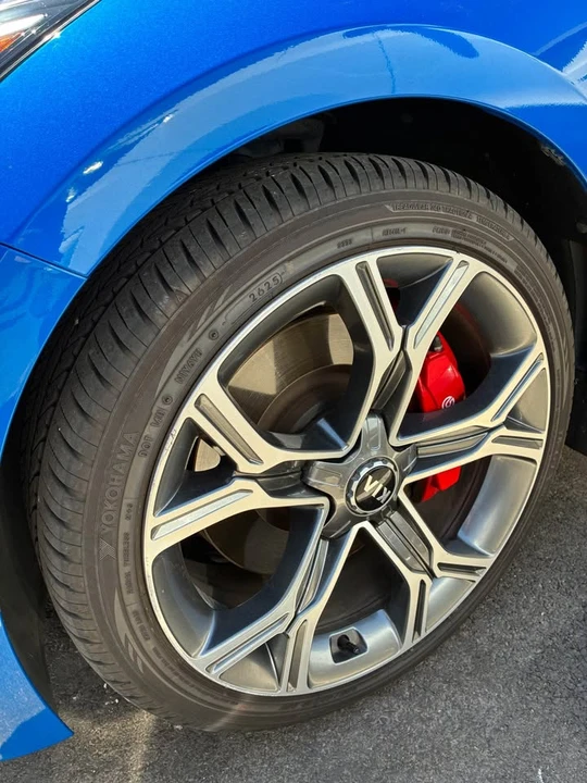 2019 Kia Stinger - Image 2 of 13