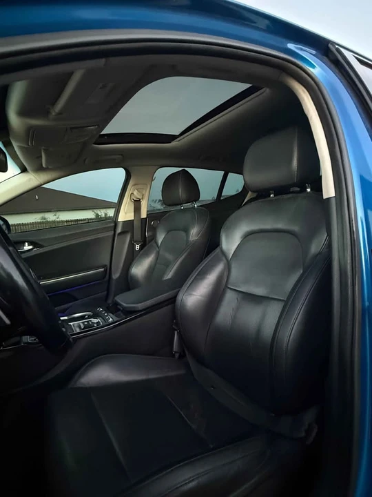 2019 Kia Stinger - Image 5 of 8