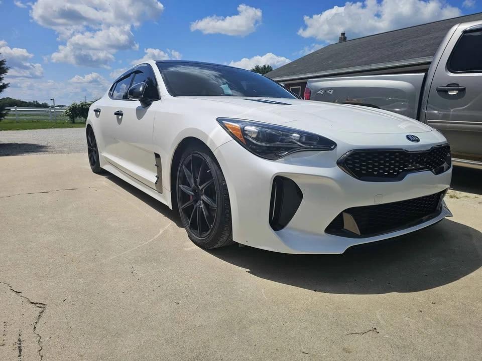 2019 Kia Stinger - Image 3 of 18
