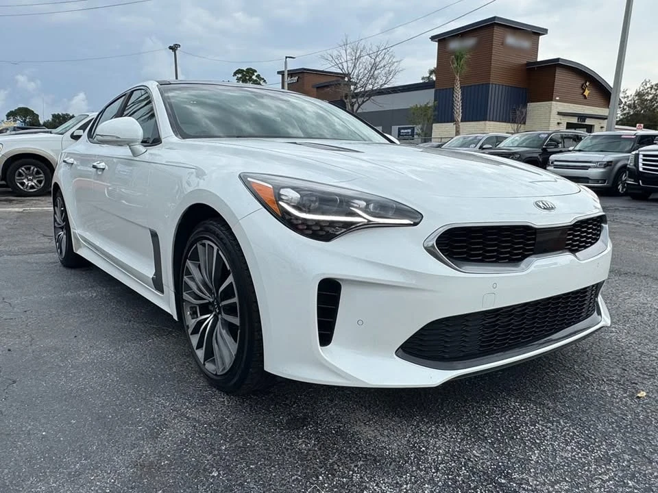 2019 Kia Stinger - Image 4 of 18