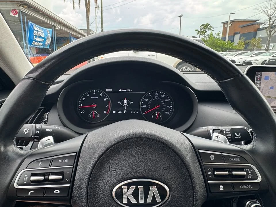 2019 Kia Stinger - Image 9 of 18