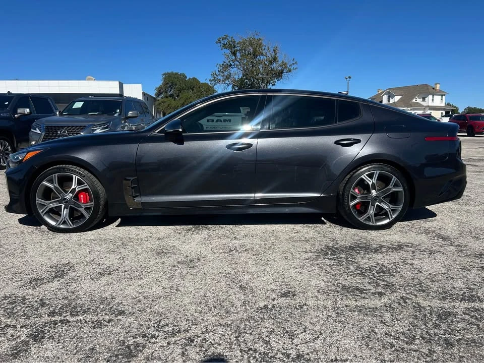 2019 Kia Stinger GT - Image 2 of 18