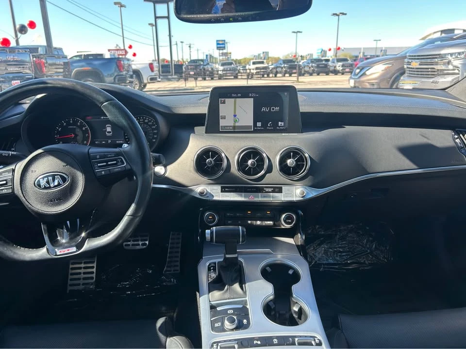 2019 Kia Stinger GT - Image 12 of 18